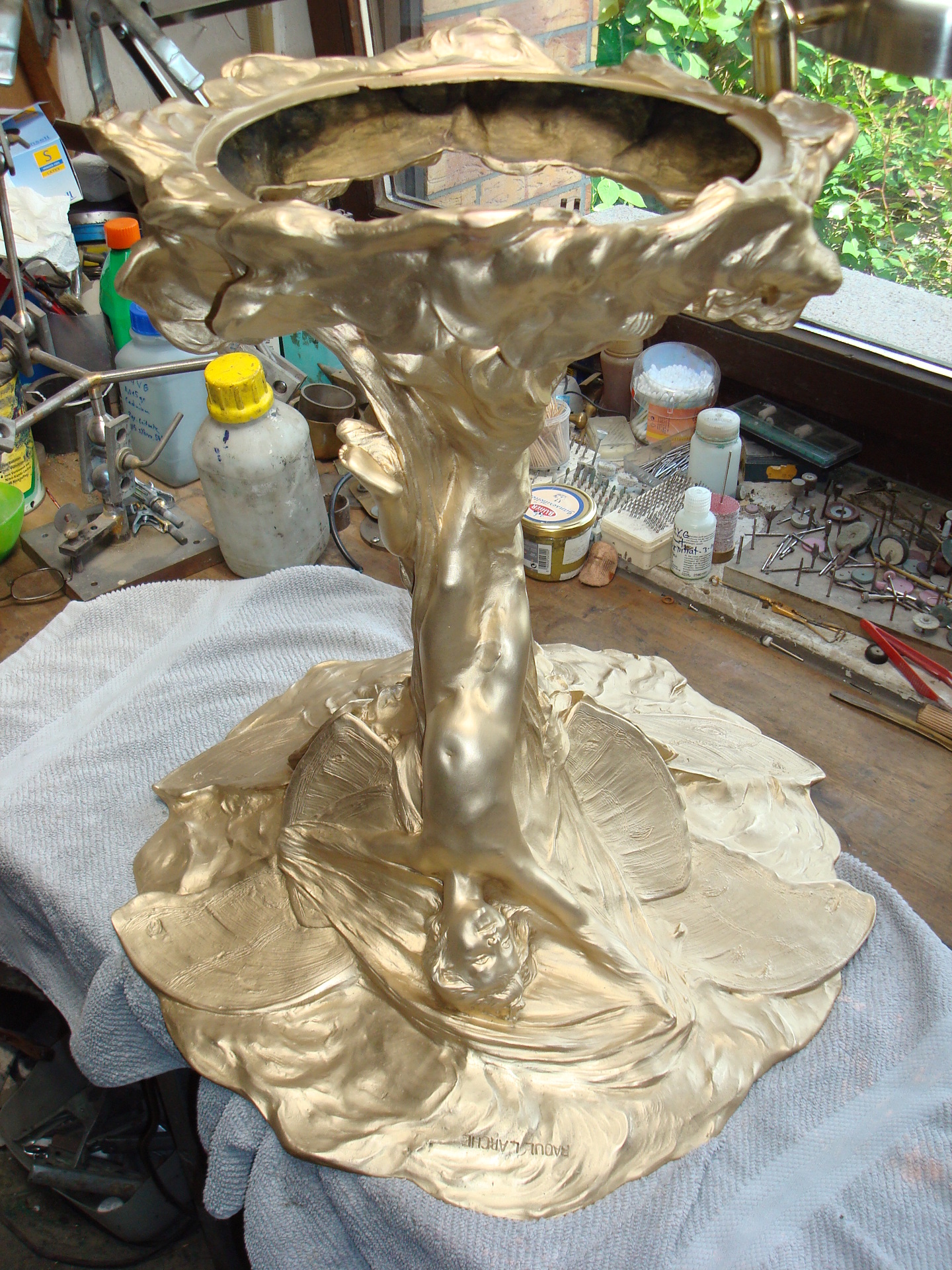 Raoul Larche Figur um 1900, Vorderansicht