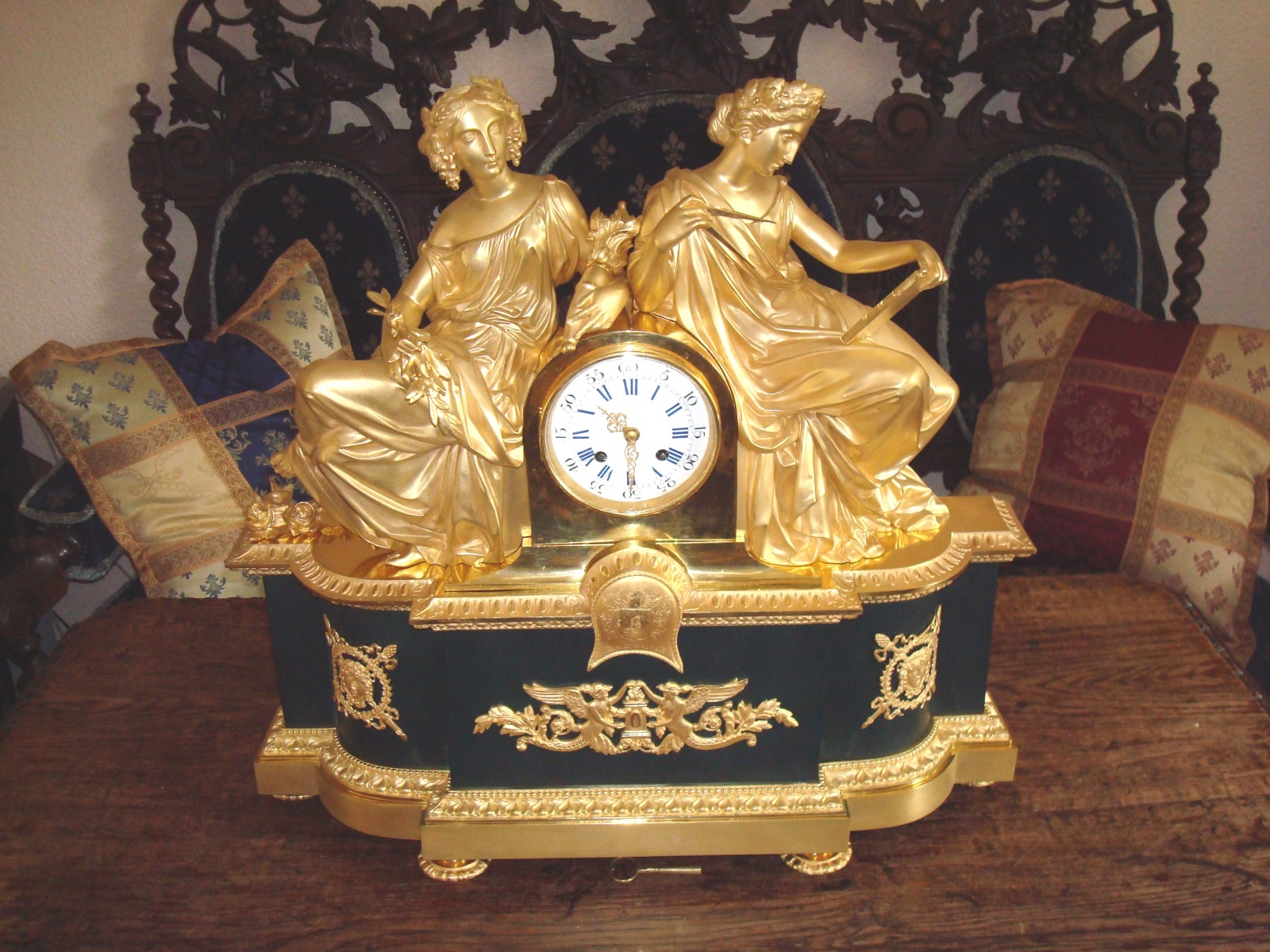 Napoleon III Uhr, Vorderansicht